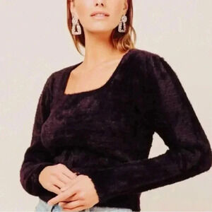 Astr The Label Fuzzy Square Neck Crop Sweater.